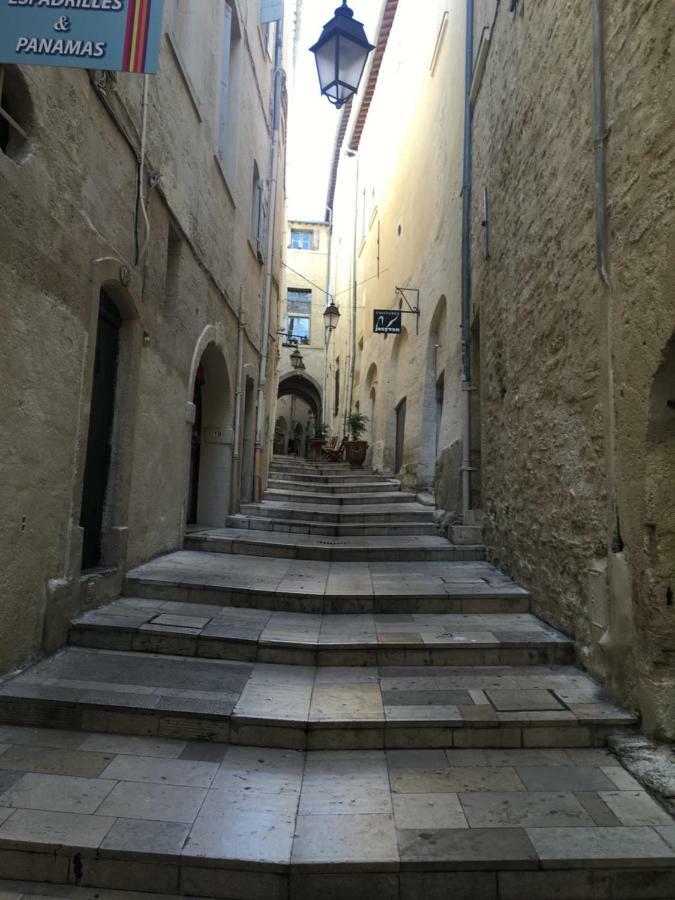 La Canourgue, De Charme ,parking Gratuit Montpellier