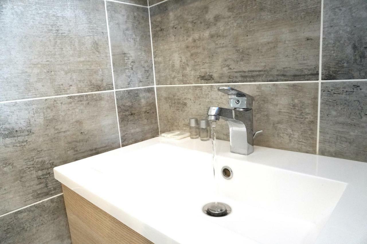 Terrasse - Parking Privé - Proche Ligne 1 Apartamento *