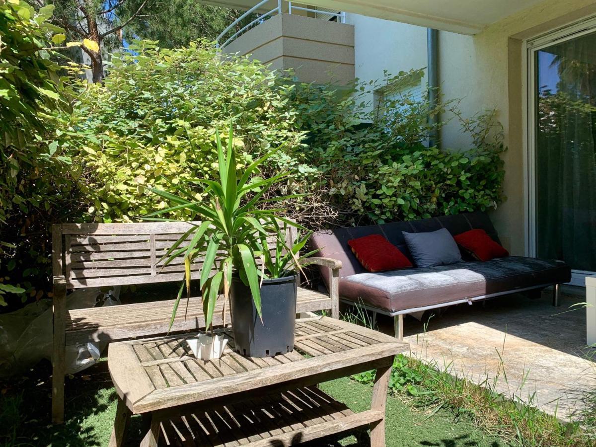 Grand Studio Avec Piscine Apartamento