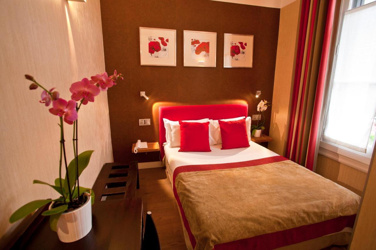 Des Arceaux Hotel