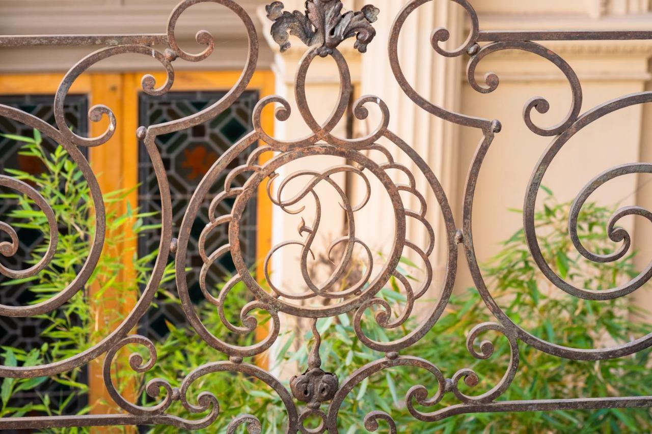 Appartement La Comédie De Vanneau - Acte 1 - 4 *