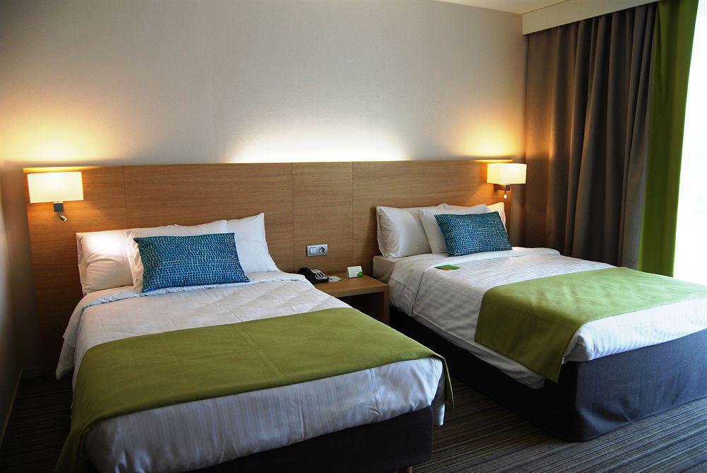 Courtyard By Marriott Hotel 4*